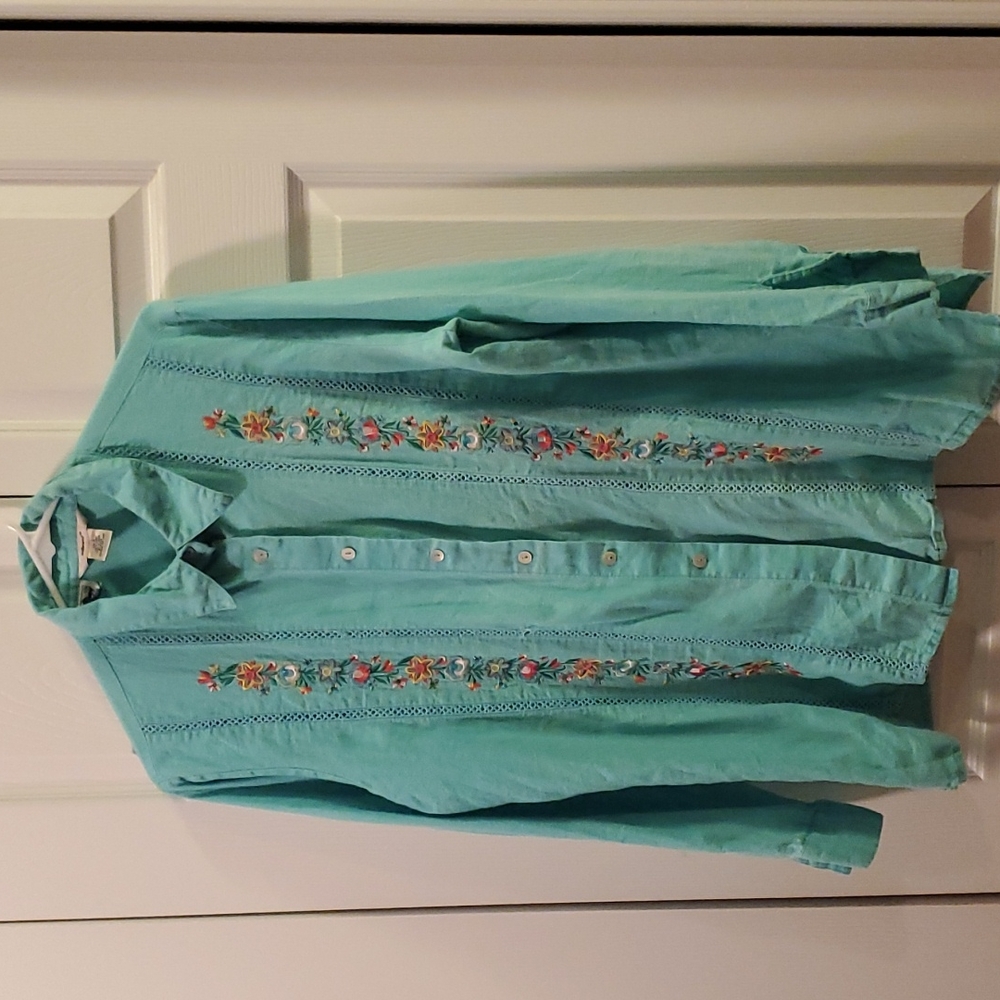 Irish linen turquoise blue embroidered button down blouse small